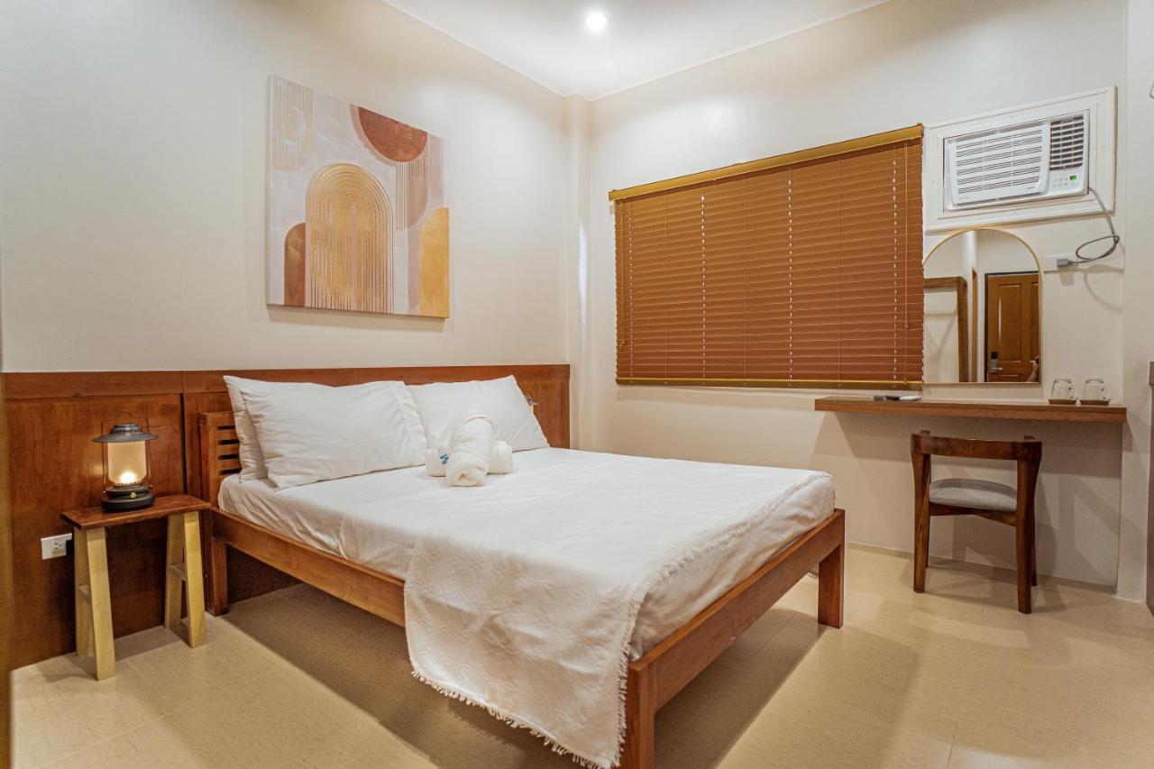 Marieli Suites Near Panglao International Airport エクステリア 写真