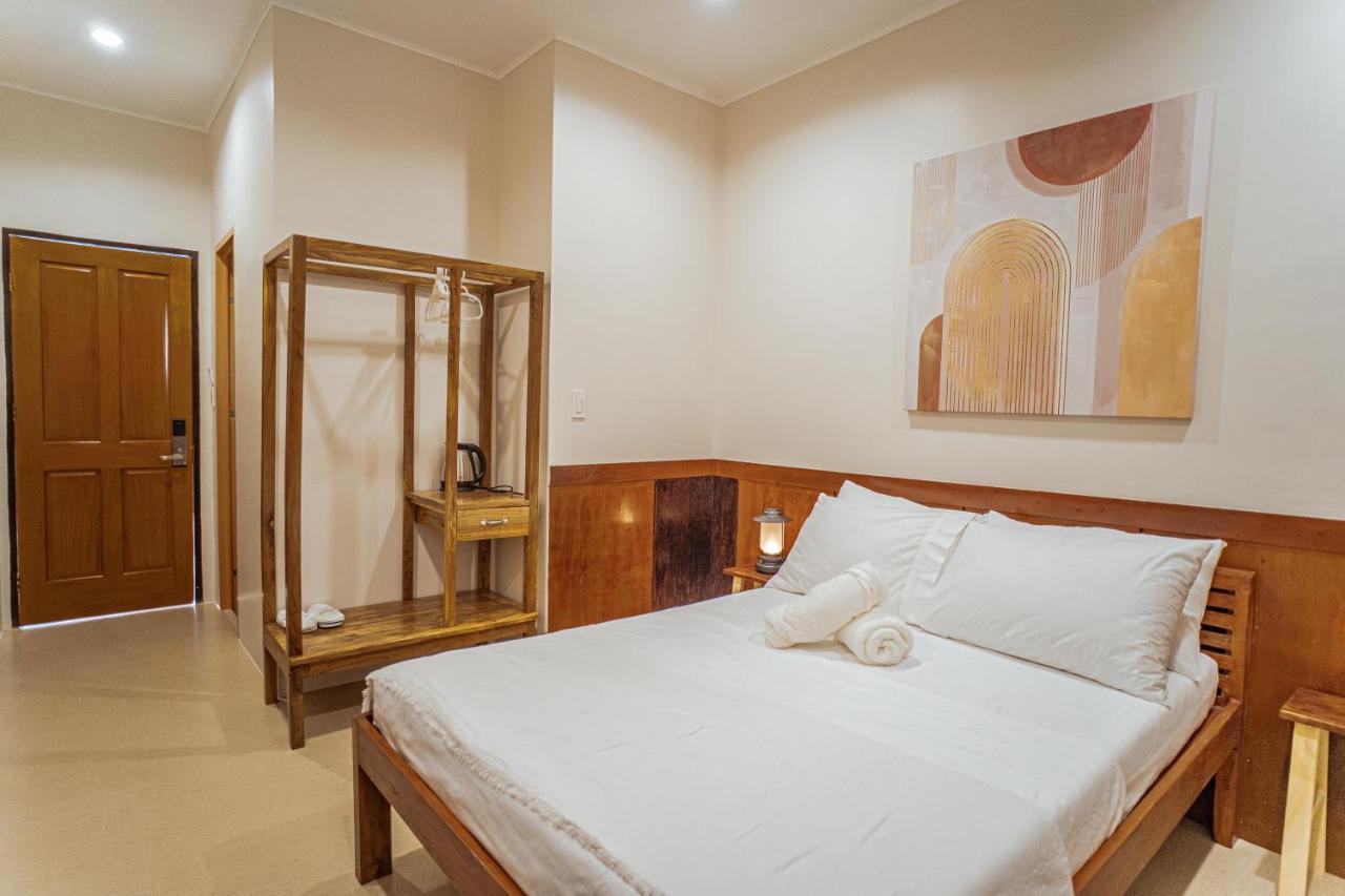 Marieli Suites Near Panglao International Airport エクステリア 写真