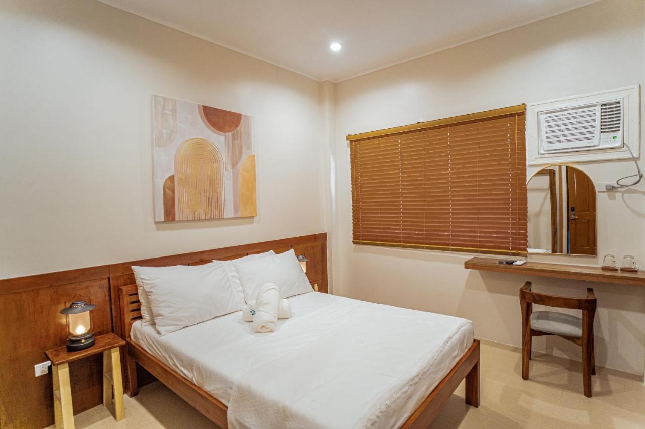 Marieli Suites Near Panglao International Airport エクステリア 写真